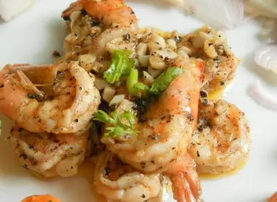 Fried Prawn with Garlic Pepper